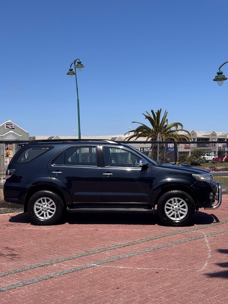 Wash & Glow Carwash - Photo 2